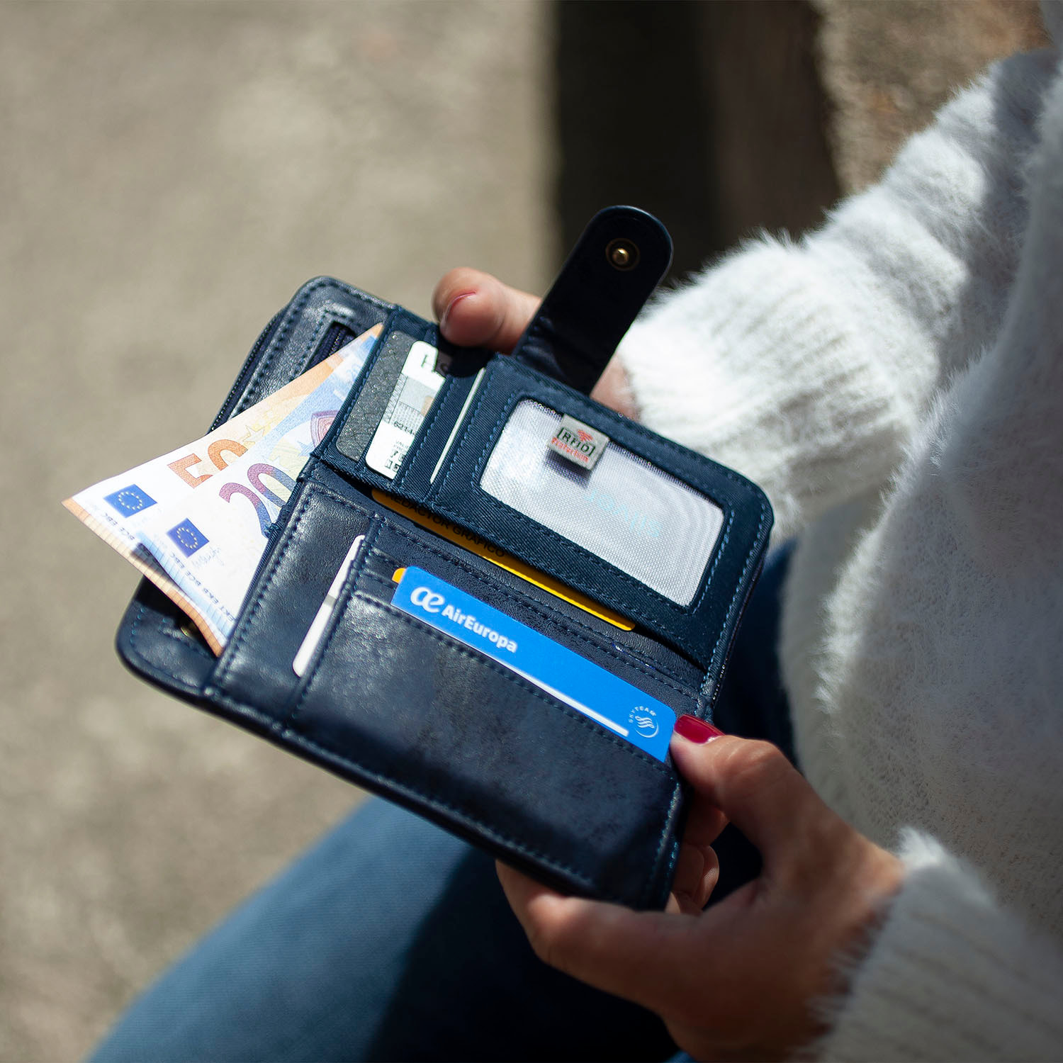 Cartera Lois Atuk Marino