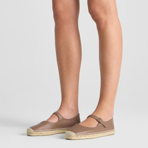 Alpargata Pepa plana mary-jane en napa con hebilla