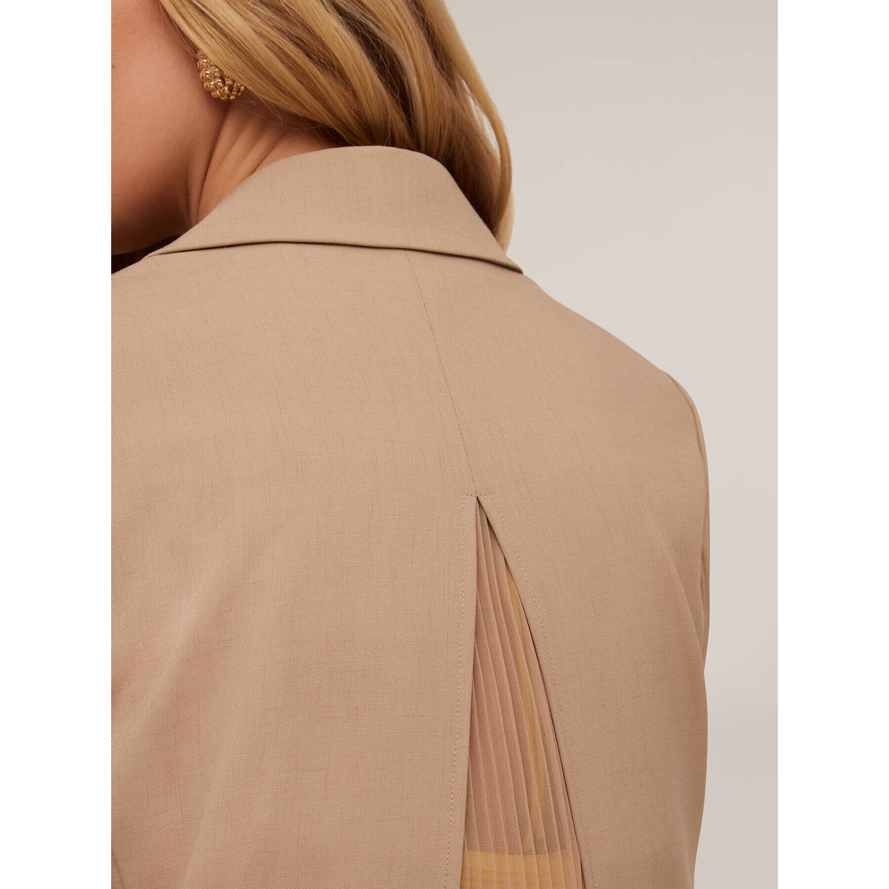 Motivi - Blazer cruzado con plisado en la parte posterior - Beige