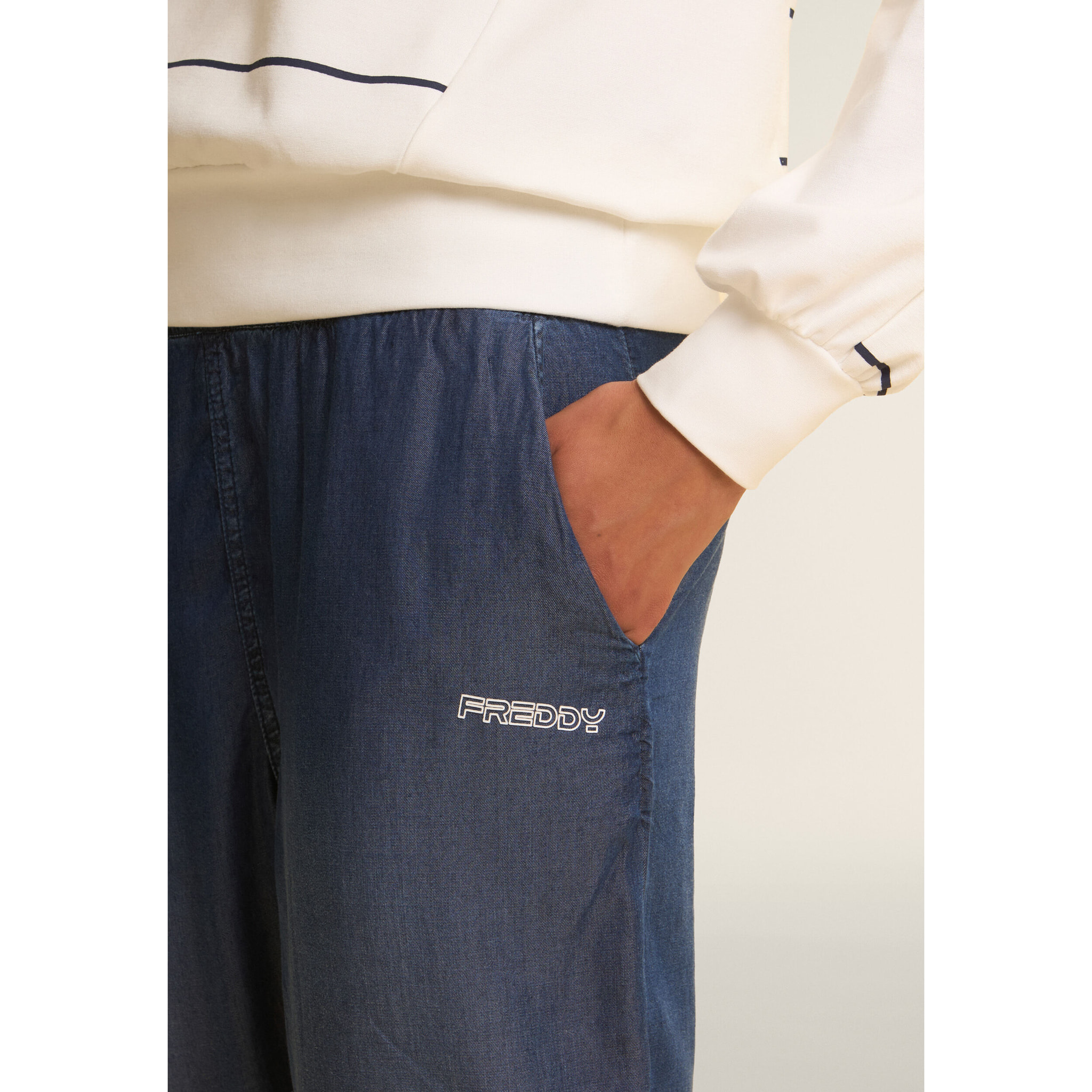 Pantaloni Sportivi Cropped in Chambray con Vita Alta