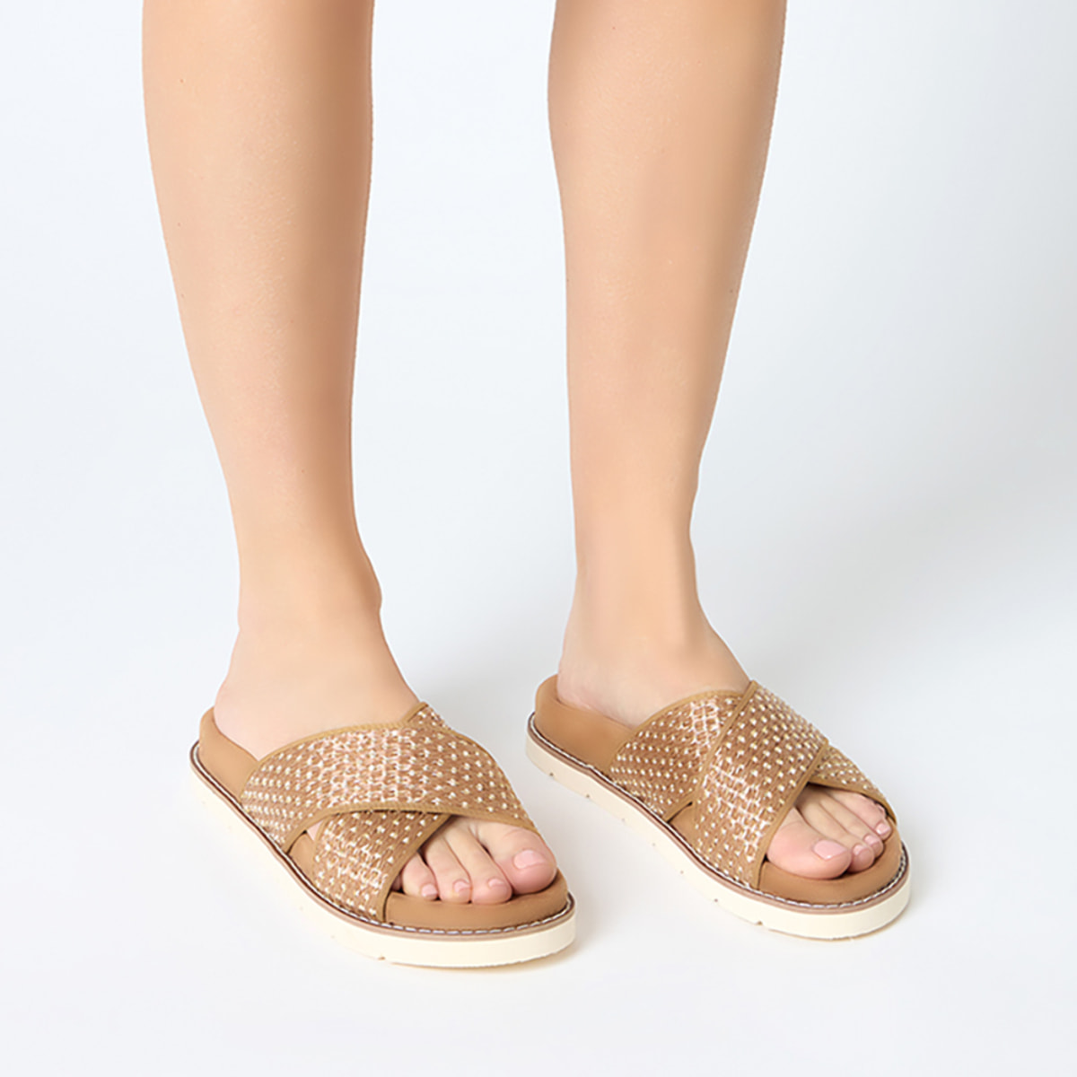 Sandali bassi donna marroni in raffia