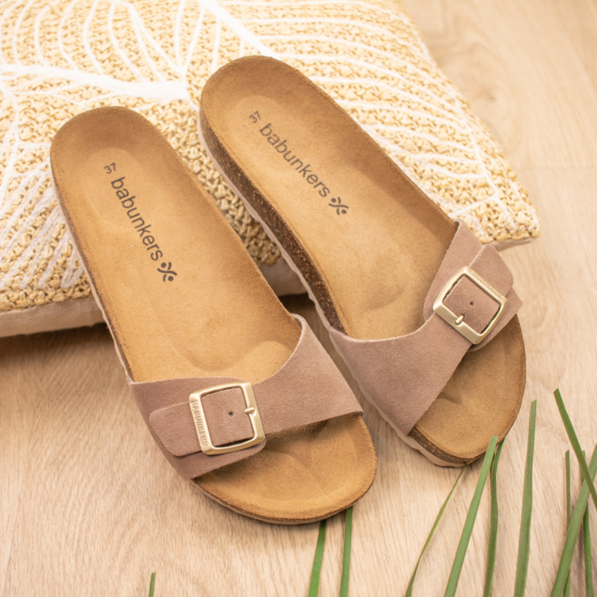 SANDALIA BABUNKERS MARRON