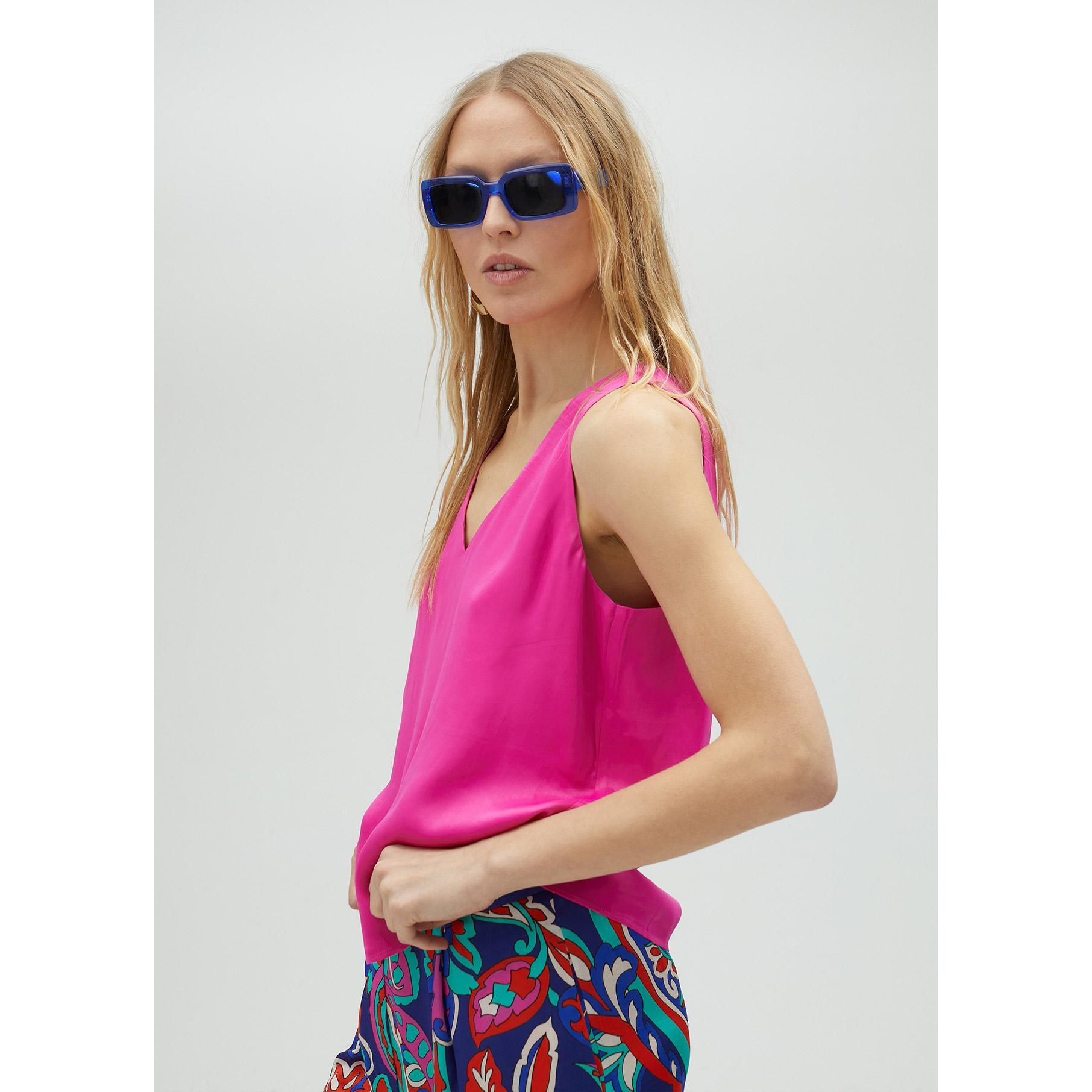 Top basic con spalline