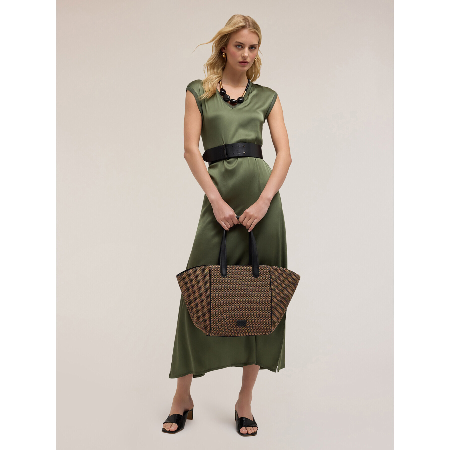 Motivi - Vestito lungo satin - Verde militare