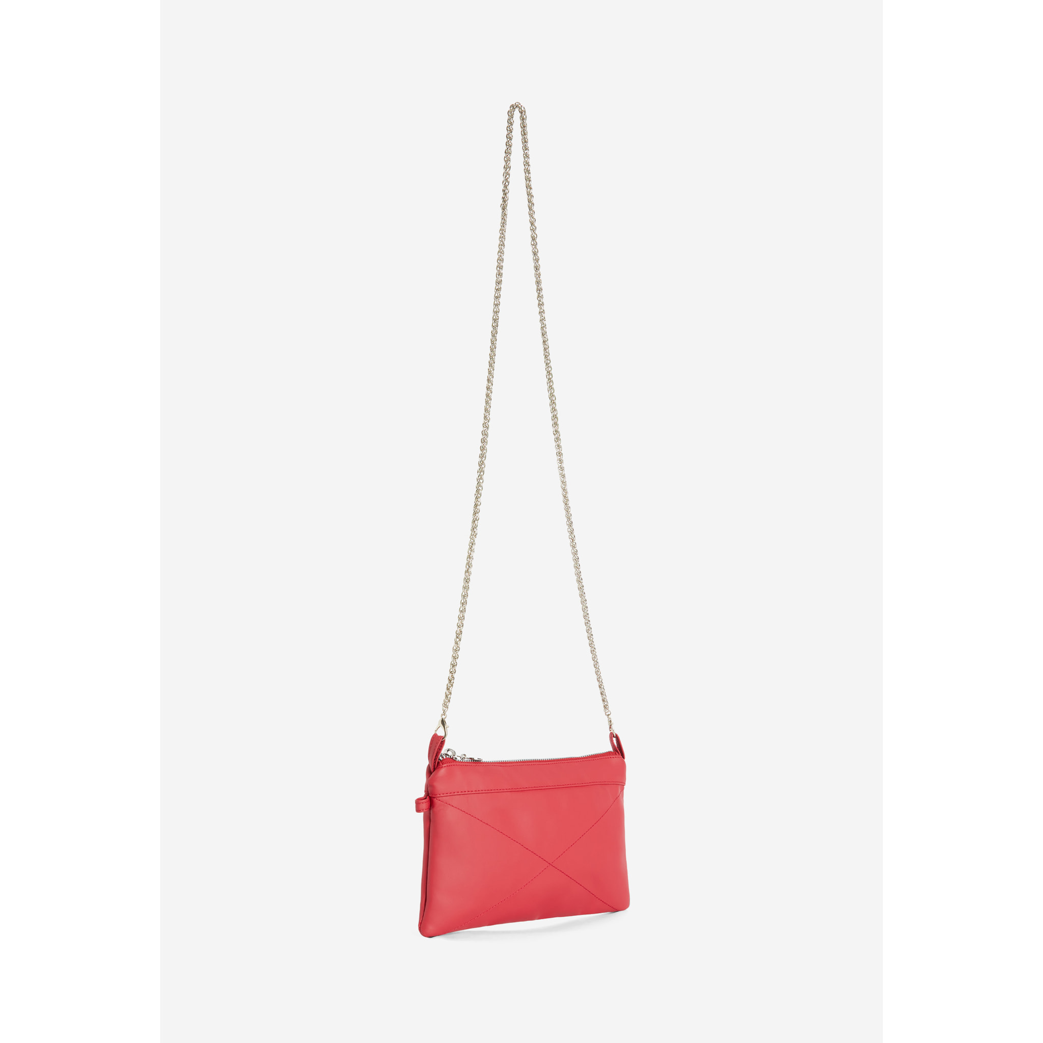 Borsa clutch in similpelle con tracolla in metallo