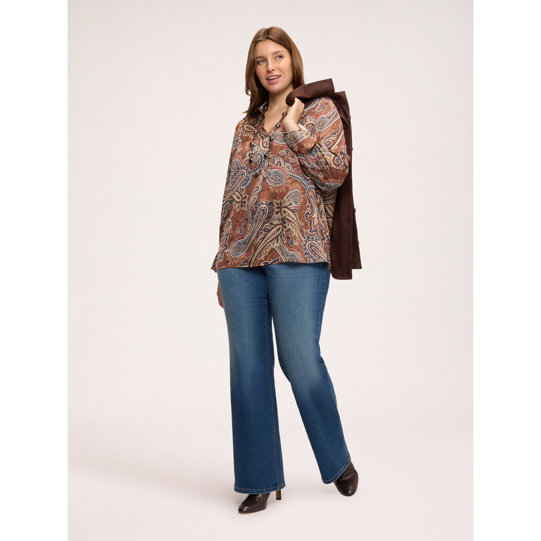 Fiorella Rubino - Blusa in raso con stampa e colletto - Marrone