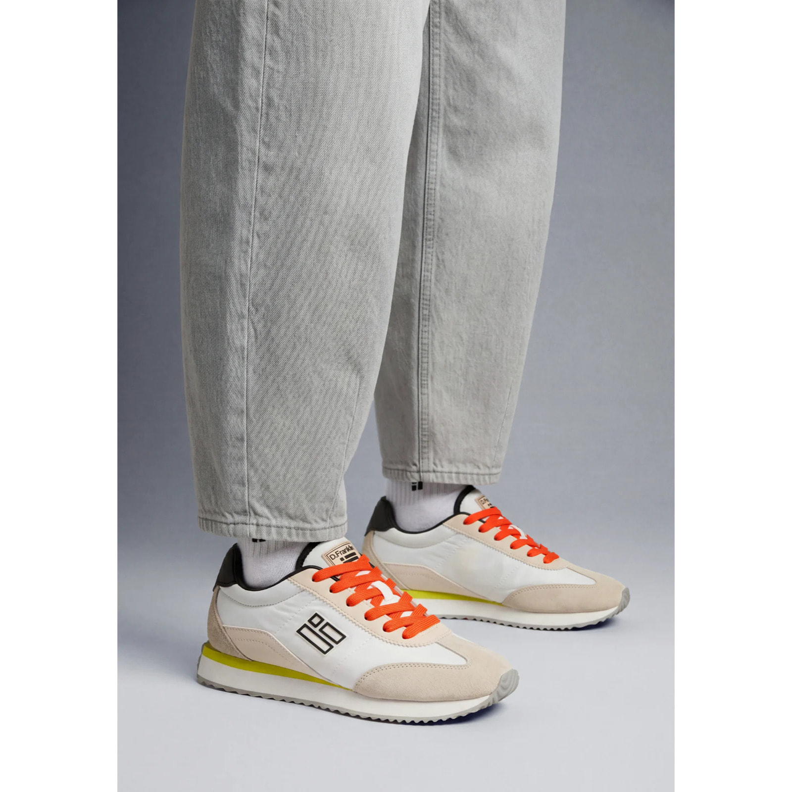 Zapatillas Deportivas Unisex Estilo Retro Vantage en Blanco