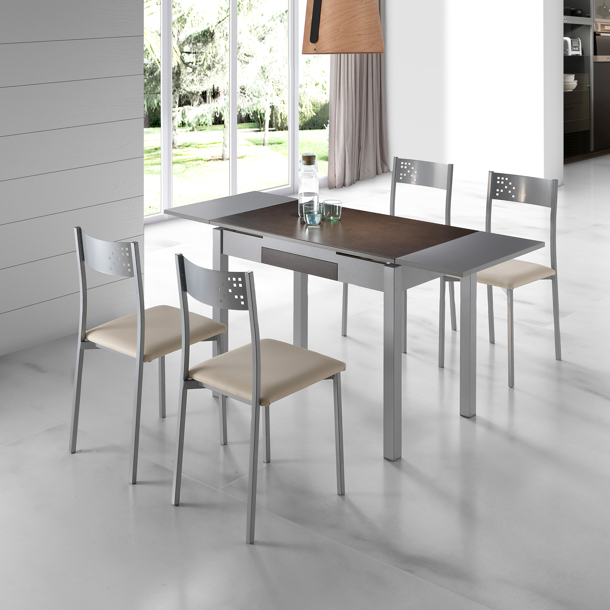 Set de 4 sillas – Polipiel y metal