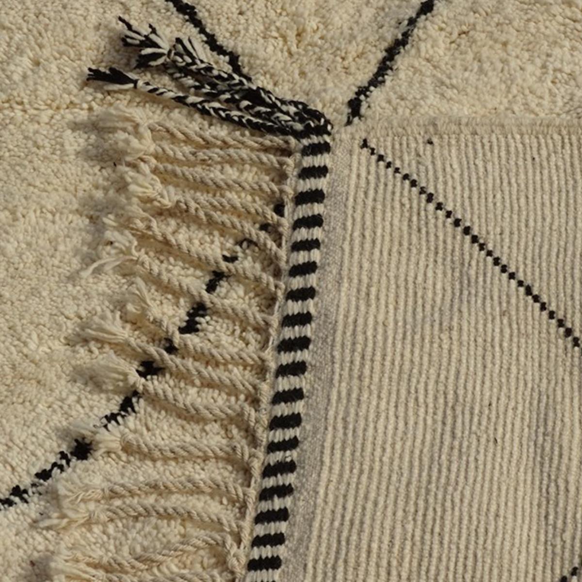 Authentique tapis berbère fait à la main en laine JIKI