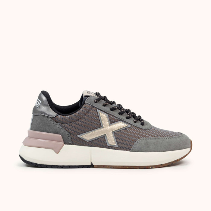 MUNICH VERSUS WMN 111