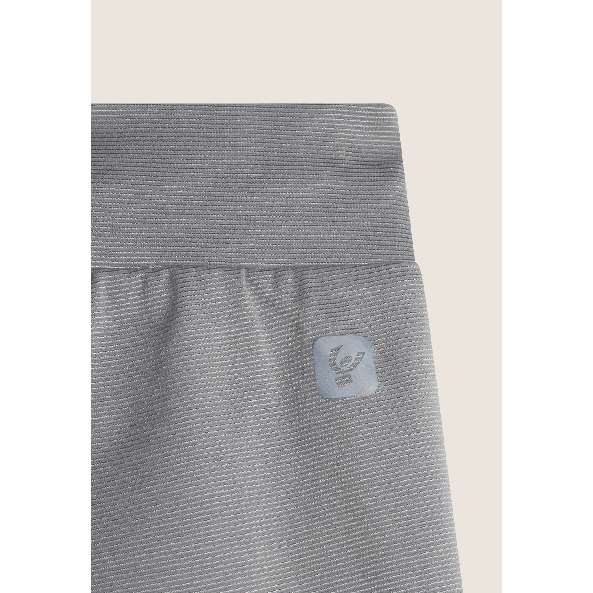 Shorts da donna con tasche interne e coulisse in vita