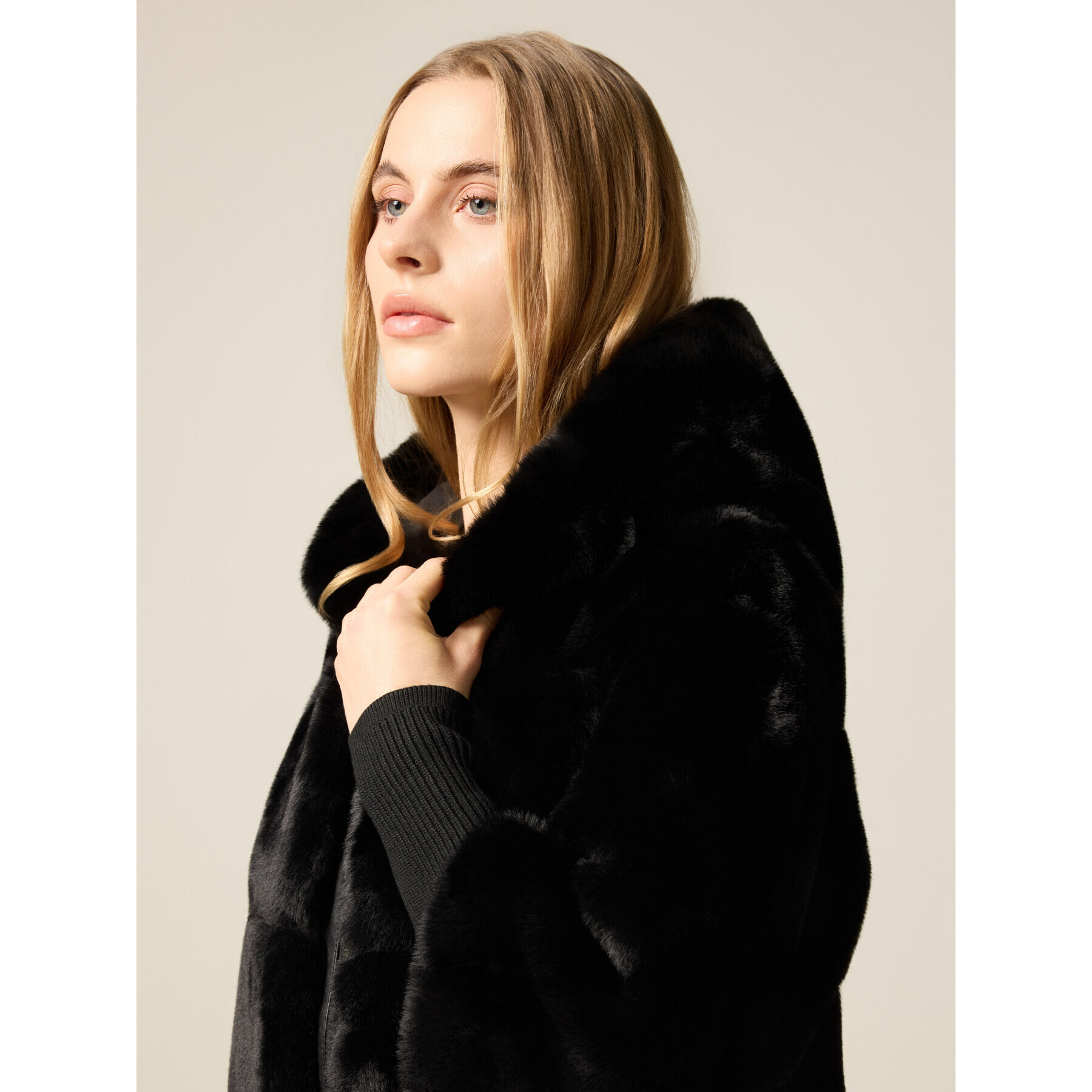 Oltre - Chaqueta con capucha - Negro