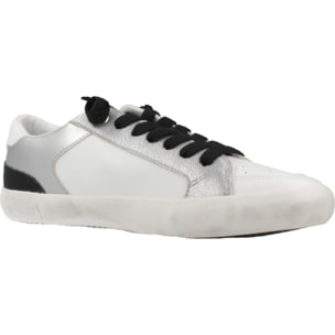 Zapatillas Niña de la marca GEOX  modelo J GISLI GIRL A BLANCO