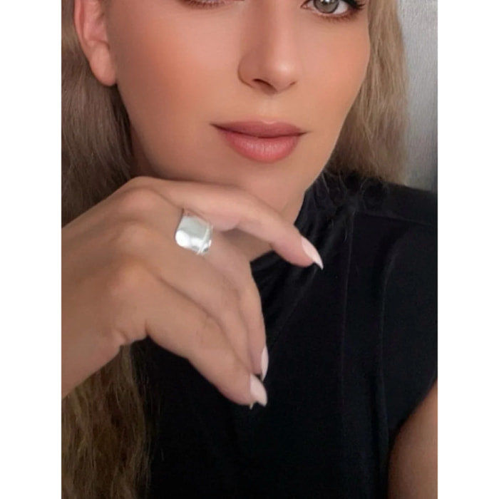 Anillo Twister en plata chapado,10µ