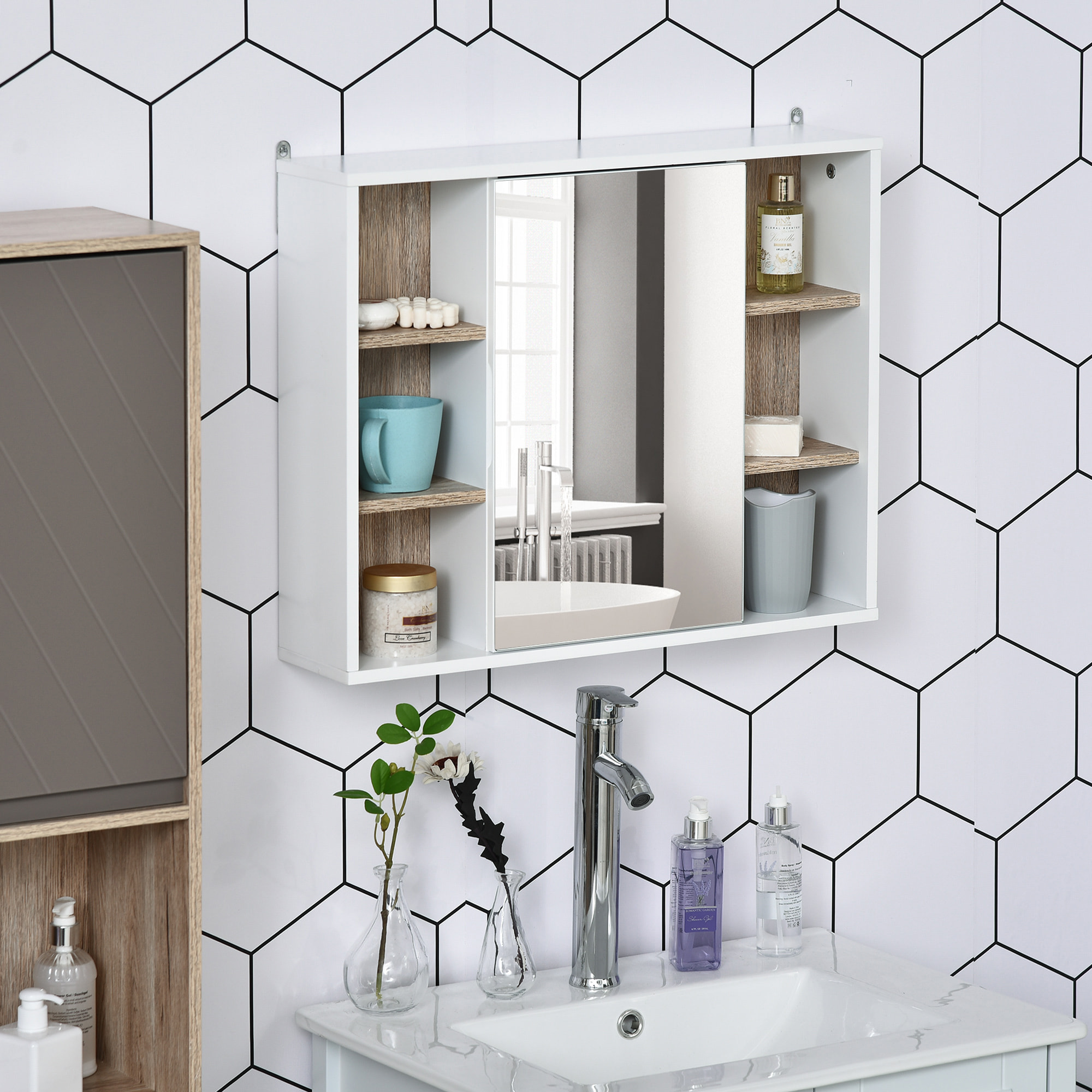 Miroir de salle de bain avec placard et étagères