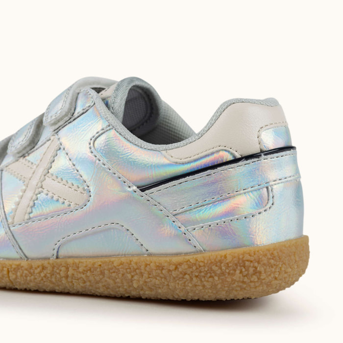 Zapatilla de infantil con Velcros en Acabado Metalizado Holográfico - MUNICH MINI GOAL VCO 1629