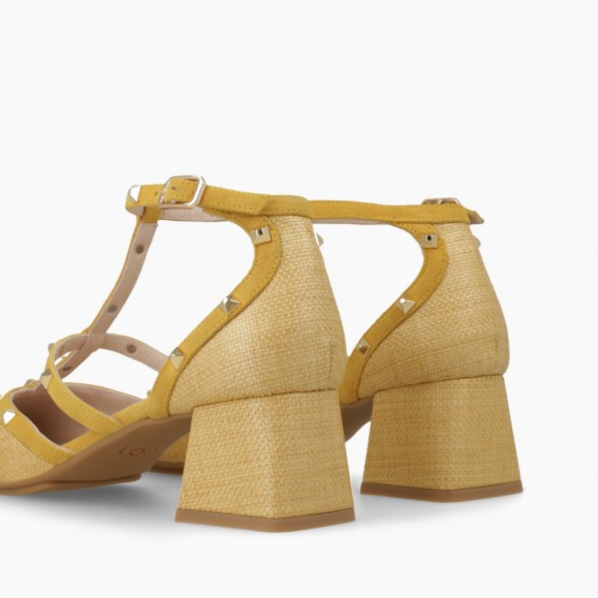 ZAPATOS DE SALÓN BEIGE CHEMENTO