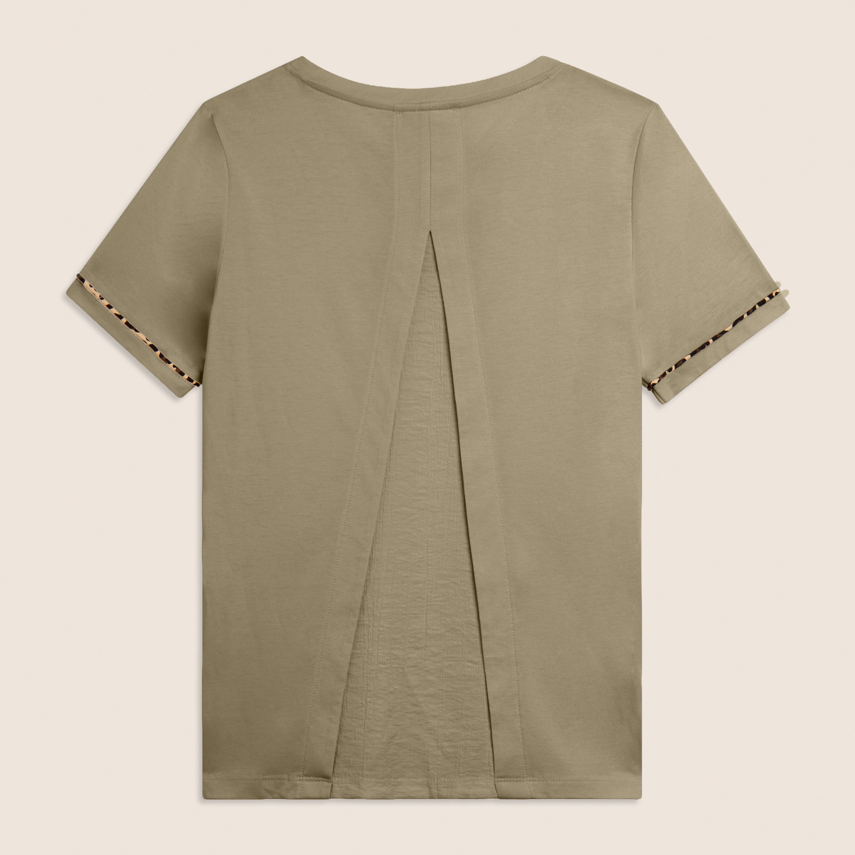 T-shirt con inserto crinkle sul retro e dettagli animalier