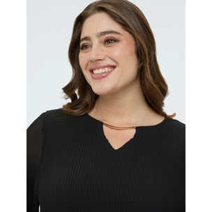 Fiorella Rubino - Blusa plisada de georgette con joya - Negro