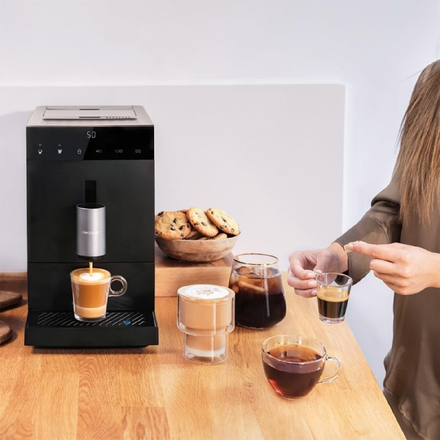 Cecotec Cafetera superautomática Cremmaet Compact