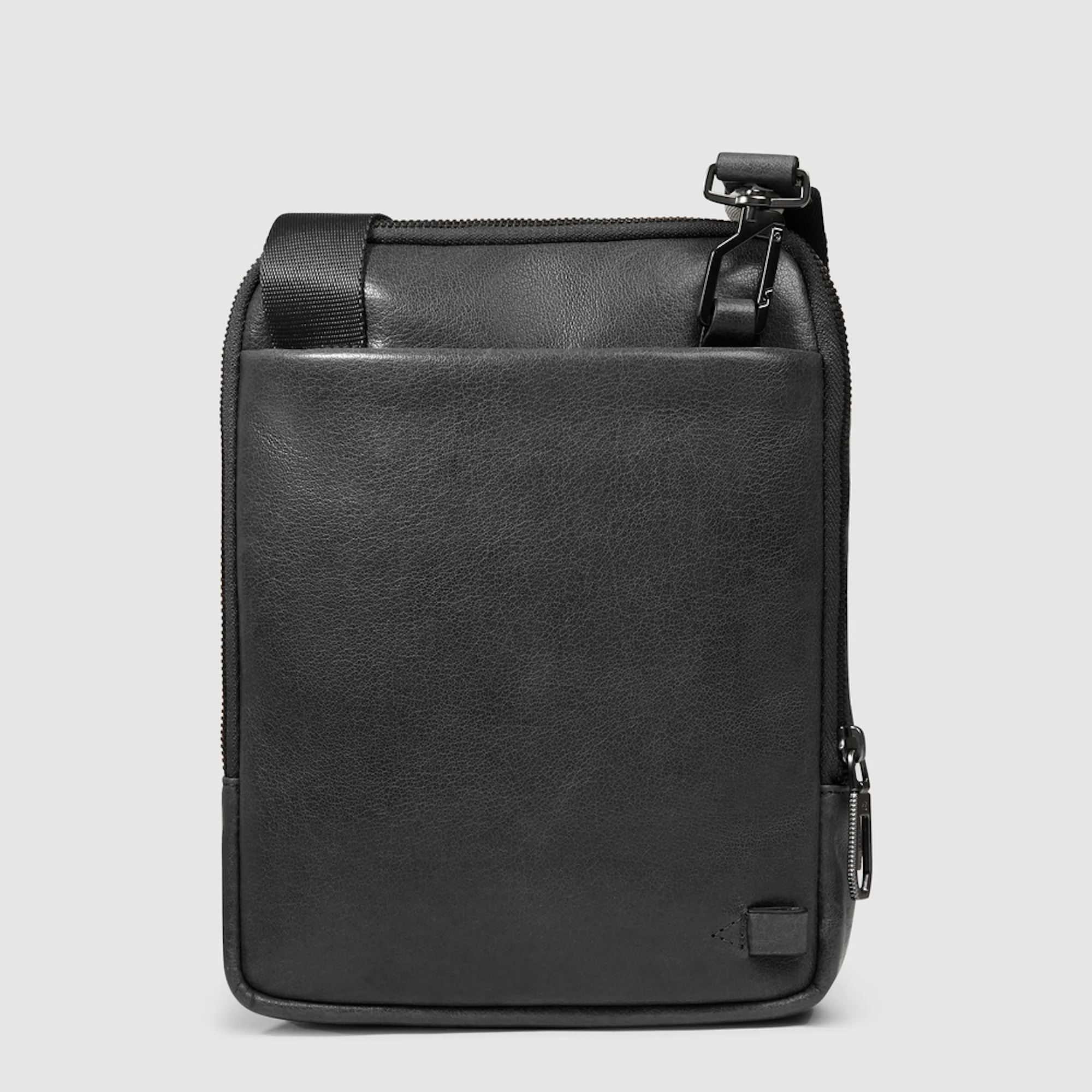 Piquadro Borsello in pelle porta iPad®mini con tasca per AirPods® e protezione RFID