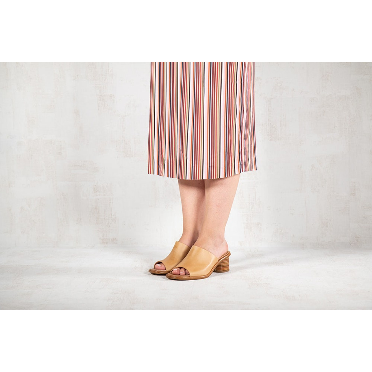 Sandalias con tacón S972 RESTORED SKIN WOOD/ TINTILLA color Wood