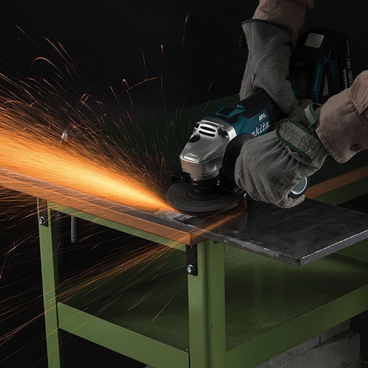 Amoladora Ø 125 mm 18 V Li-Ion MAKITA - Sin batería ni cargador - DGA506ZJ