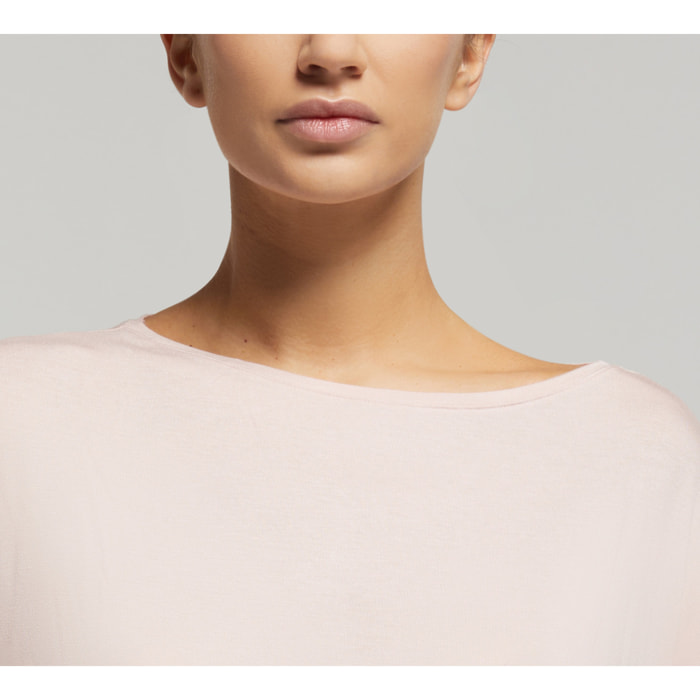 Maglia manica corta scollo barchetta in viscosa sostenibile vestibilità over