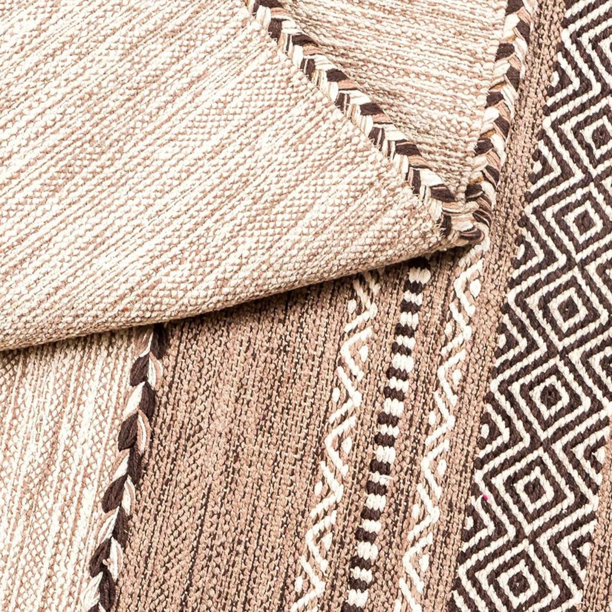 Tapis Buvo tissé à la main en Coton