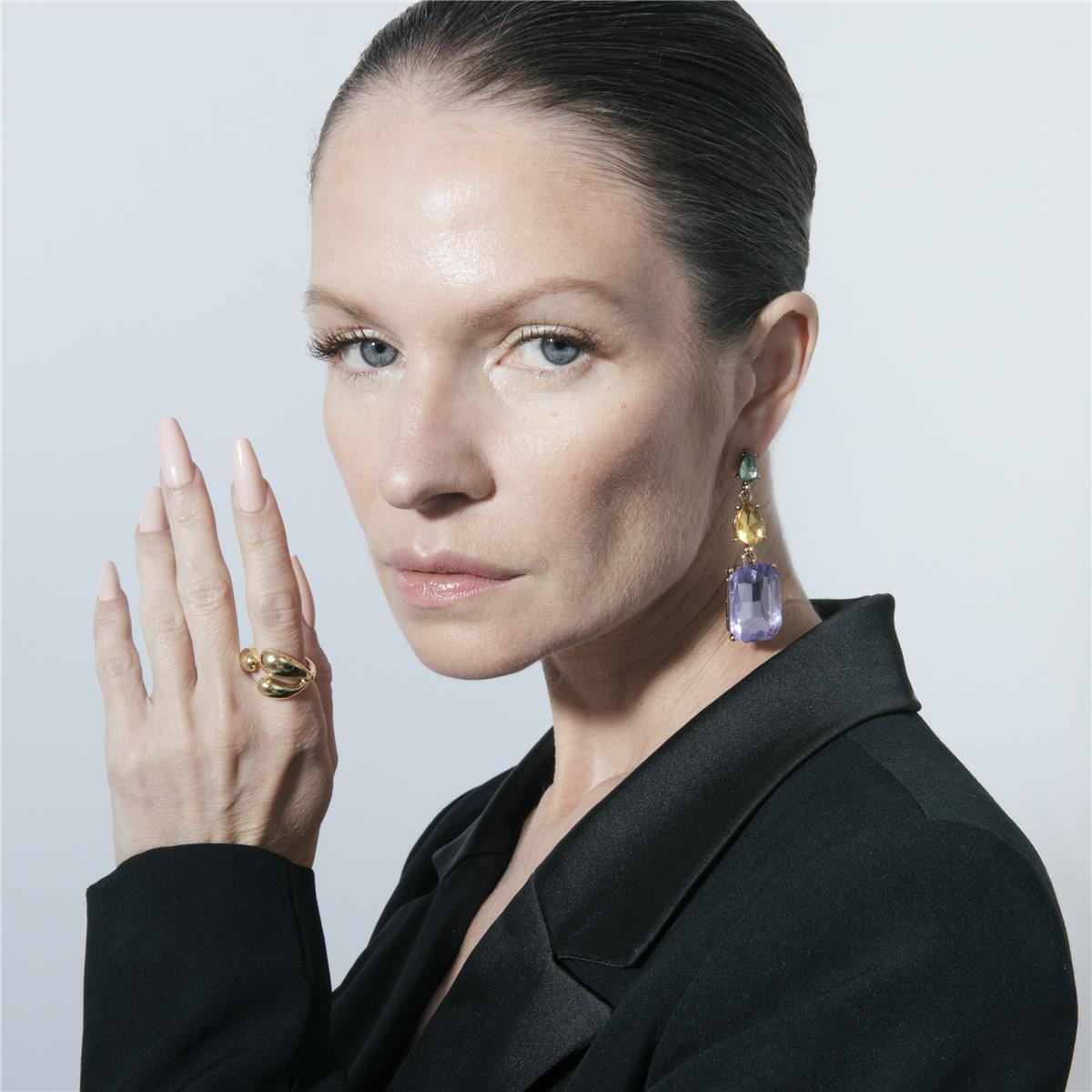 Anillo acabado oro 18k