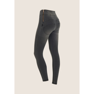 Jeggings WR.UP® con vita alta decorata da fibbia laterale