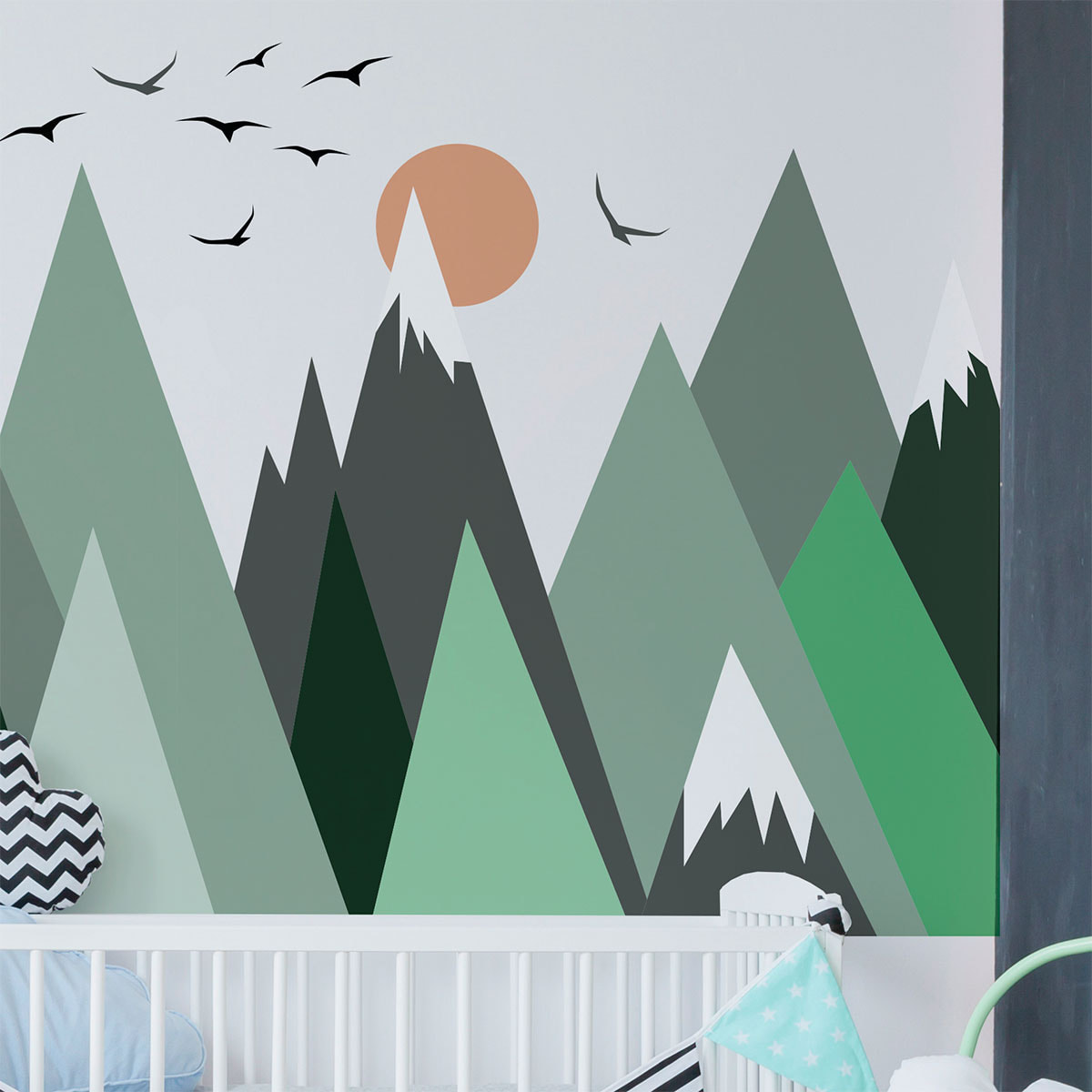 Stickers muraux enfants - Décoration chambre bébé - Autocollant Sticker mural géant enfant montagnes scandinaves NEBRASKA