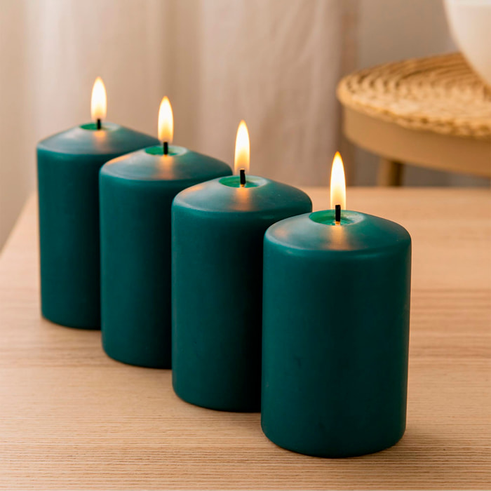 Set de 4 velas de cera en color petróleo ø5x10cm y 25h de combustión