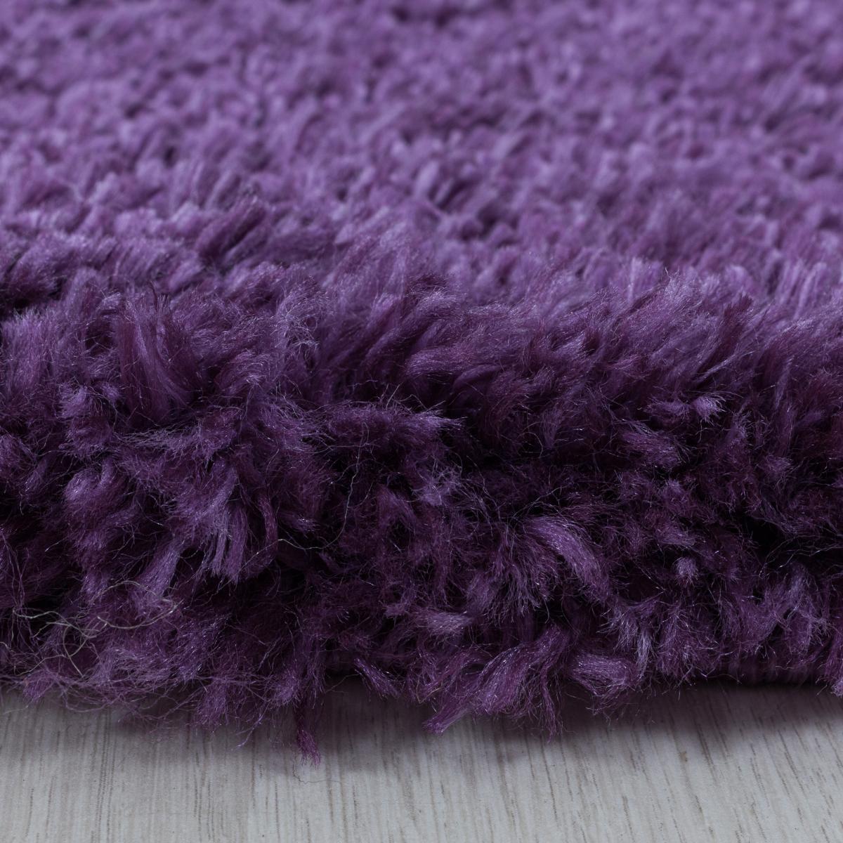 Tapis longs poils shaggy tissé motif uni TENI