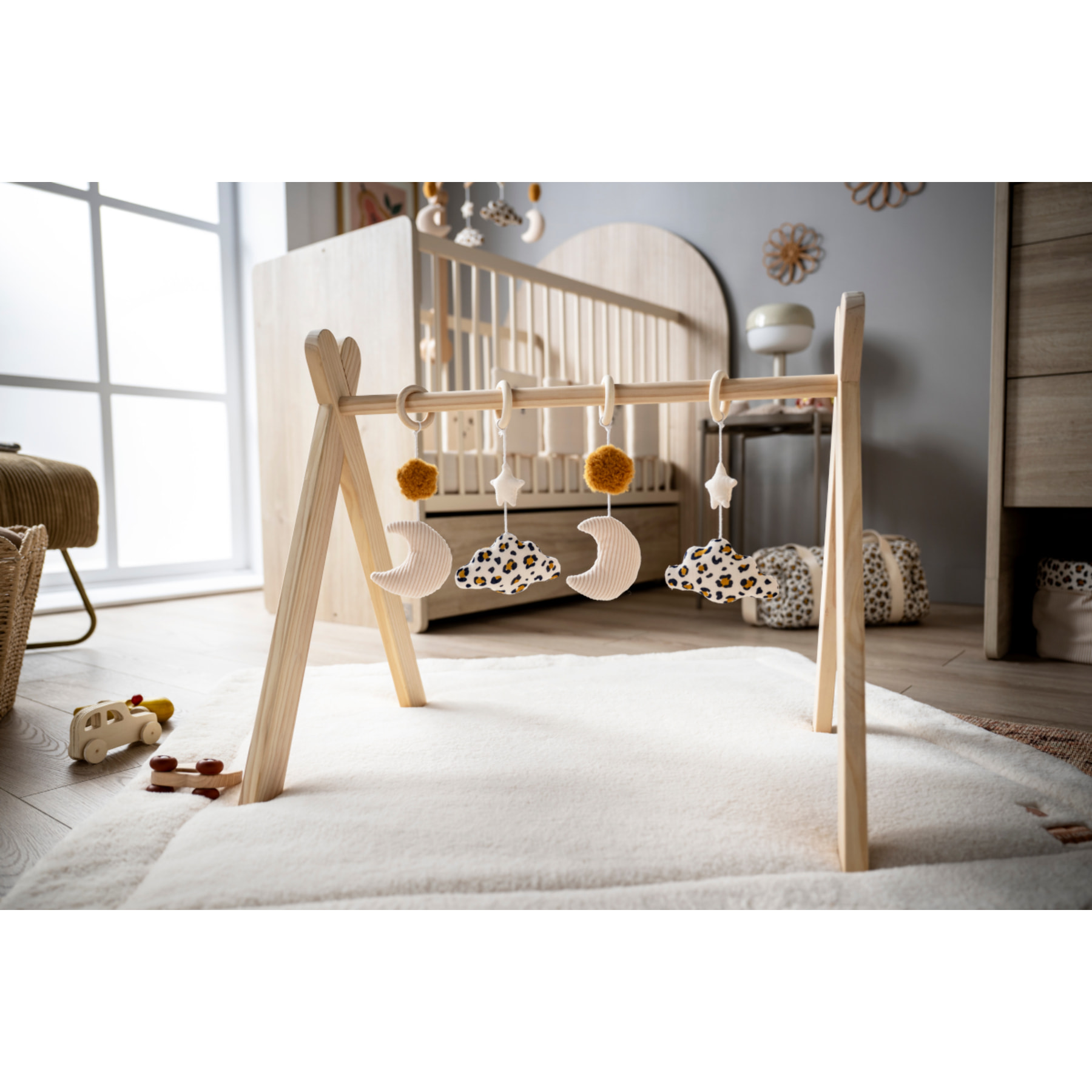 Arche d'éveil bois avec 4 jouets