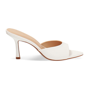 Mules punta abierta blancos tacón 8,5 cm