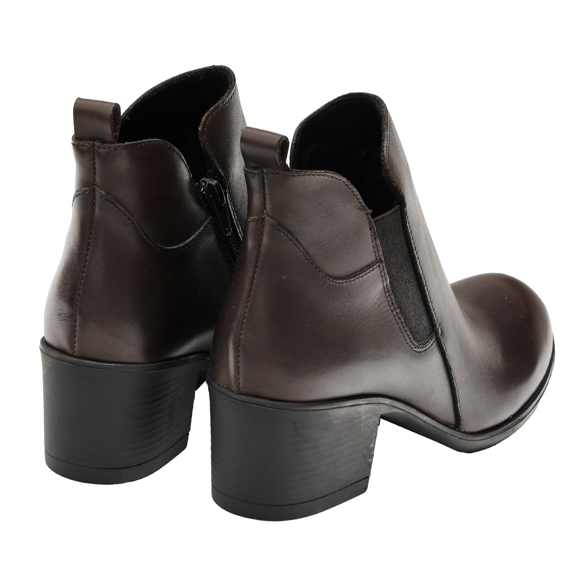 Tronchetto in vera pelle con tacco comodo e fascia elastica