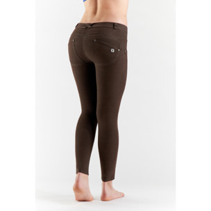 Pantaloni push up WR.UP® skinny in tessuto navetta tinto in capo