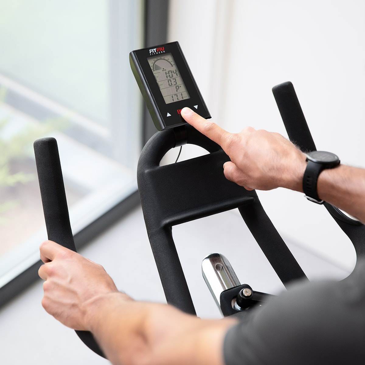 Bicicleta indoor FITFIU disco inercia 24kg, pulsometro y regulable