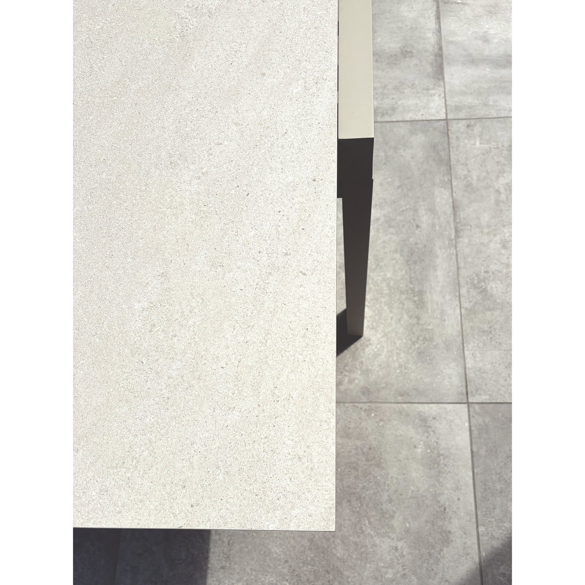KALIBO - Table de jardin en aluminium et plateau sinterstone (10 places)