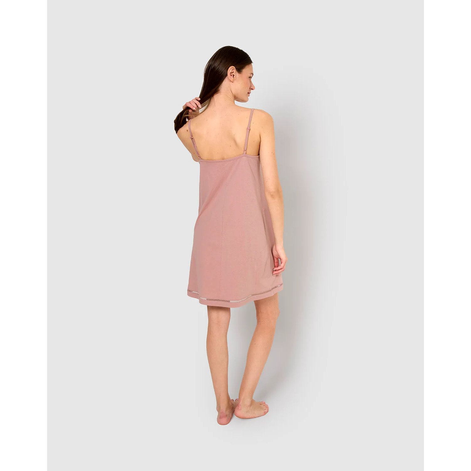 Camisón corto tirantes vainica rosa