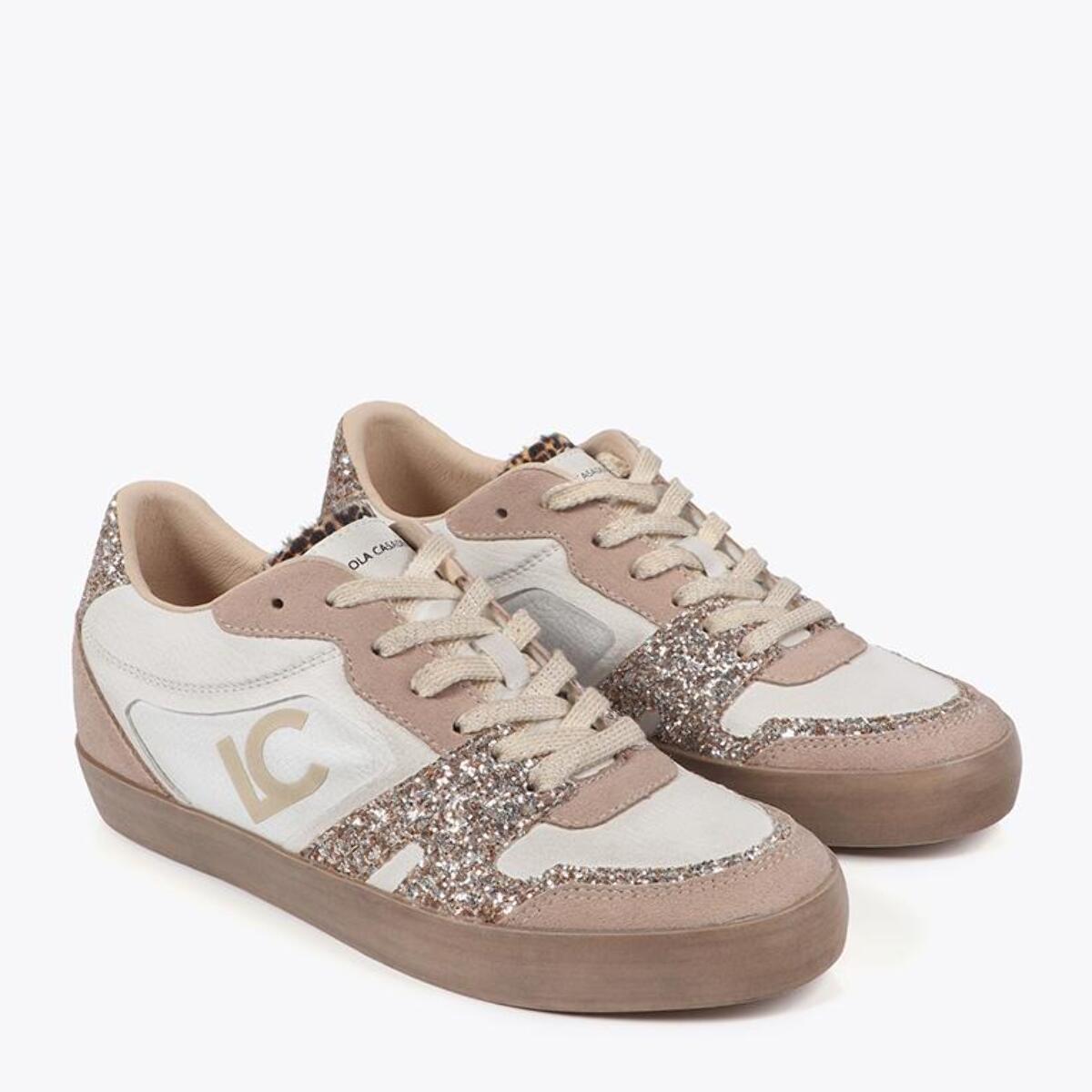 Sneaker con Zeppa Interna e Dettagli in Pelle