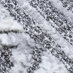 Tapis Gaco en relief dessin ethnique géométrique, couleur gris et blanc