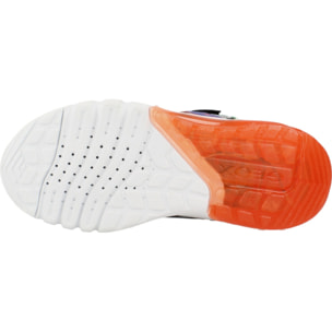 Zapatillas Niño de la marca GEOX  modelo J66LBG 0BC14 NEGRO