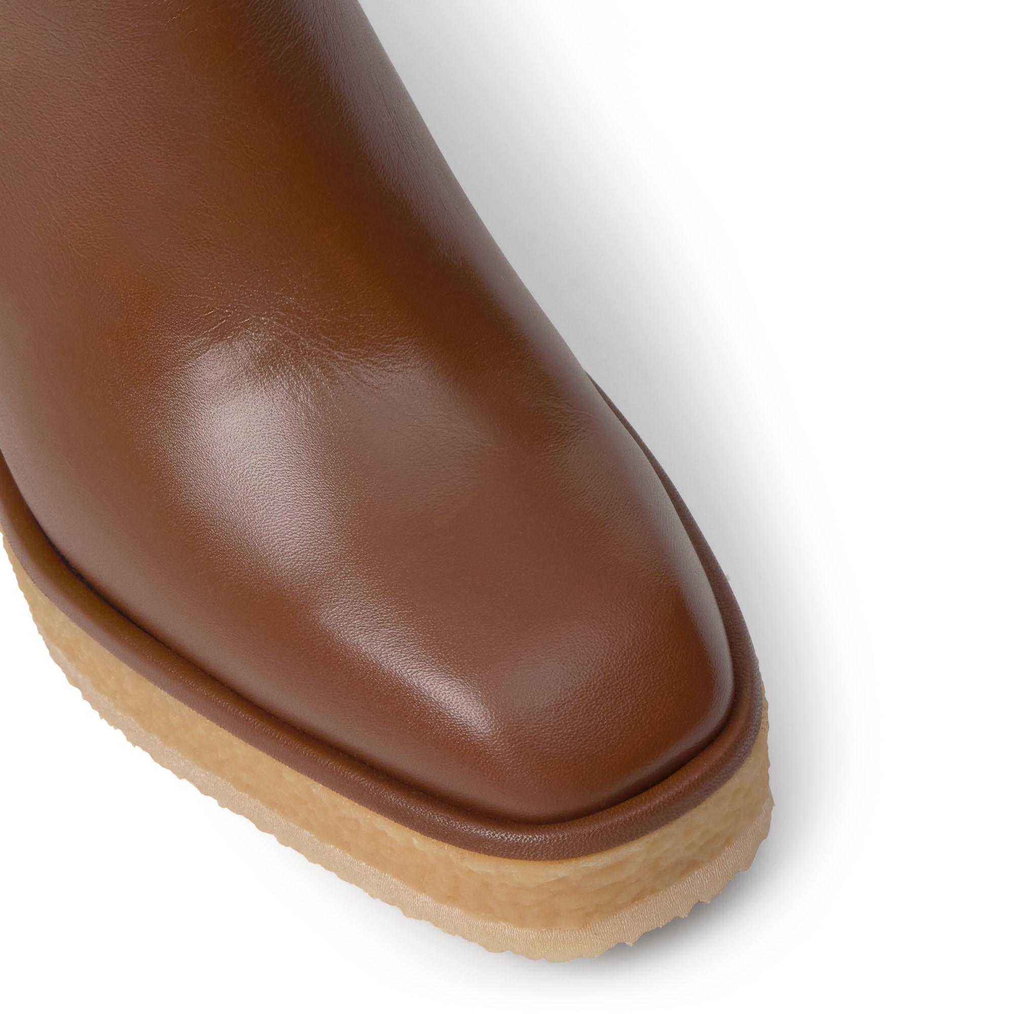 Botín de cuña Bambola en napa con cierre elástico