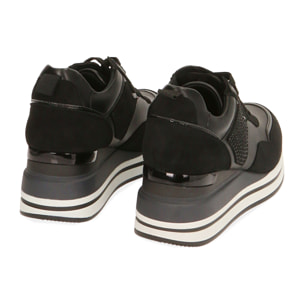 Sneakers negras, cuña 6 cm