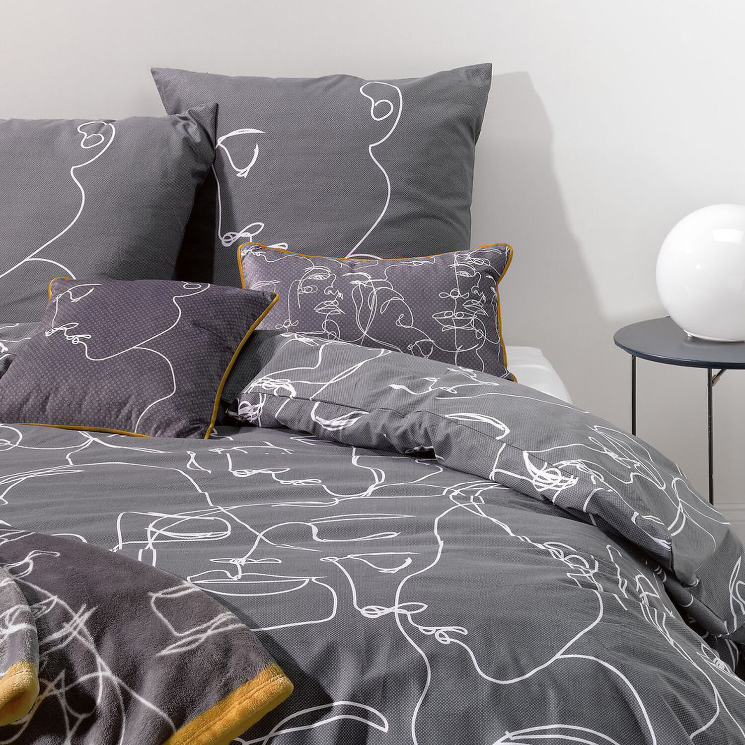 Parure de couette + taies oreiller 100% coton - motif visage abstrait gris