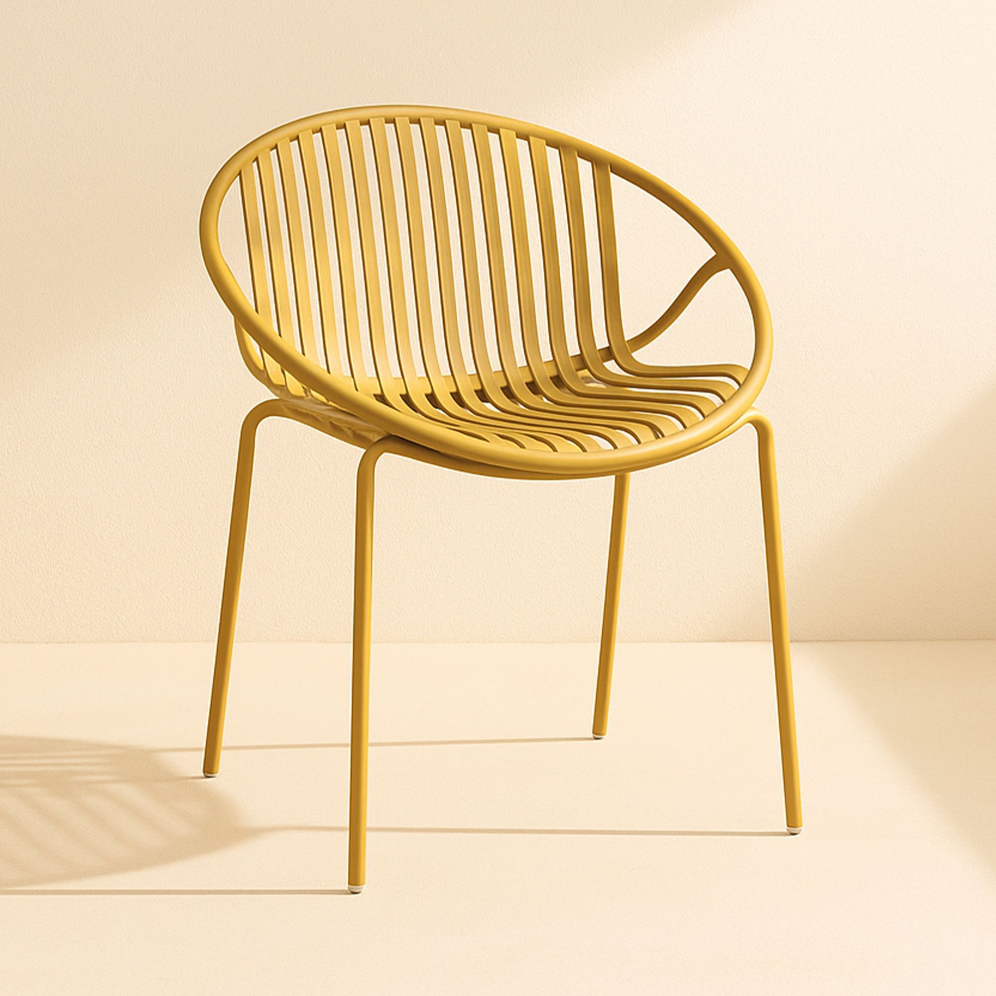 Lot de 4 fauteuils de table ocre en polypropylène et métal CALYPSO