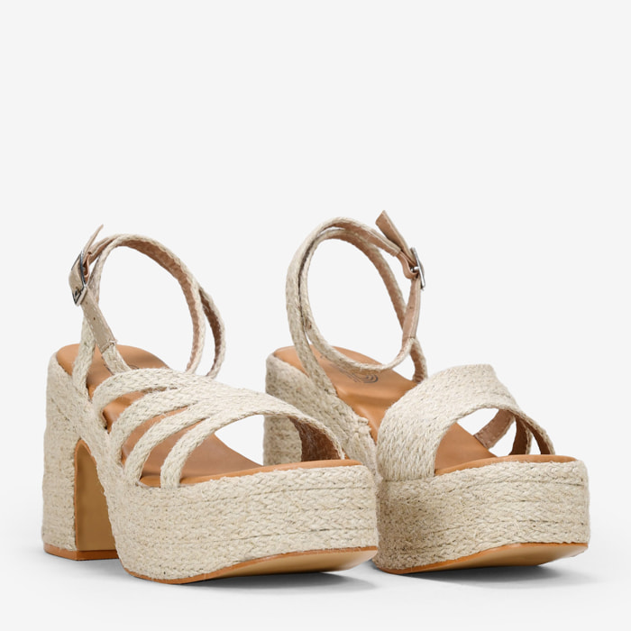 Sandalias de esparto con tacón y plataforma