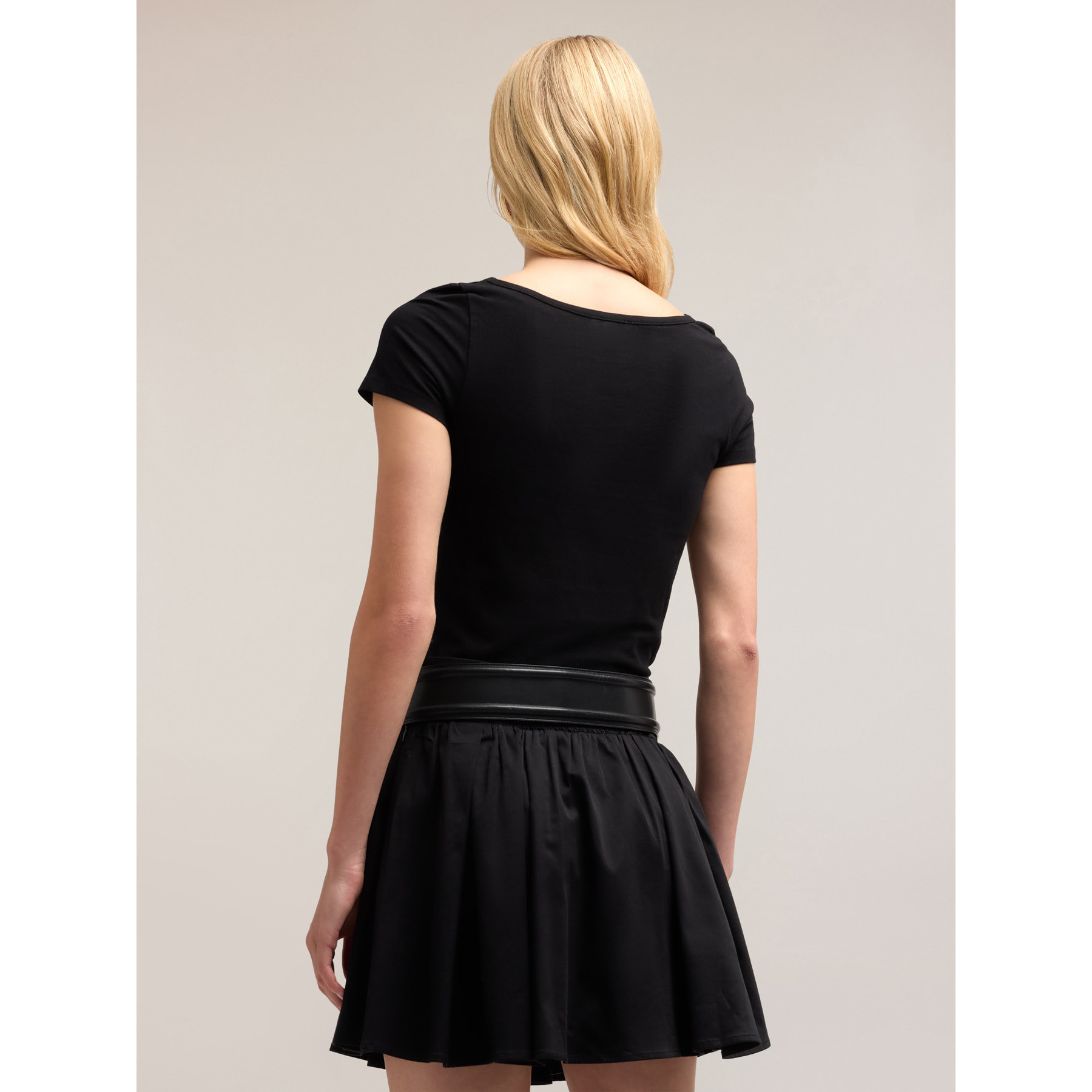 Motivi - T-shirt con arricci - Nero